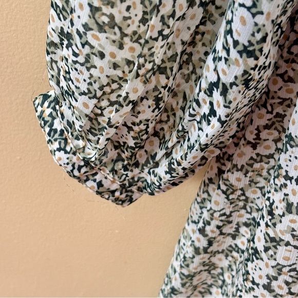 Oak+Fort|‎ Off-the-Shoulder Sage Green Floral Long Sleeve Lined Midi Dress Sz S - Picture 6 of 8